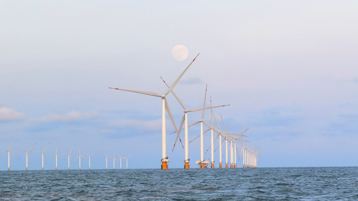 深挖新能源赛道 海上风电抢占投资新风口