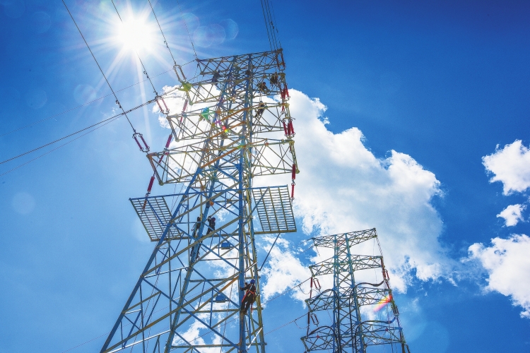 海南电网公司持续加大电网建设力度，提升供电保障能力