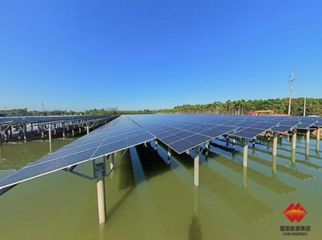 国家能源集团海南公司首个渔光互补光伏项目并网发电