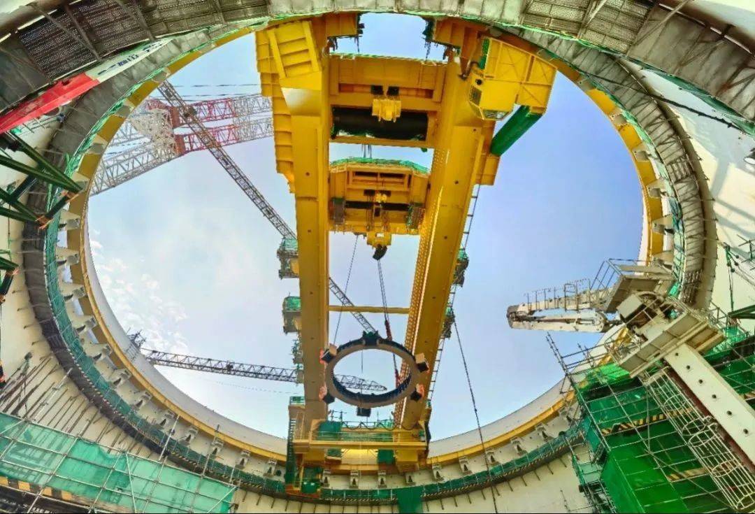 华能海南昌江核电二期项目3号机组压力容器支承环顺利吊装就位