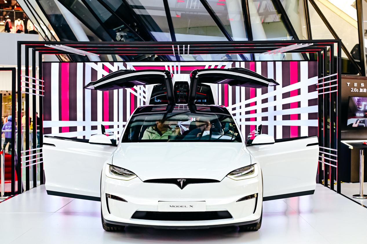 特斯拉Model X Plaid亮相北京 最早将于今年上半年交付