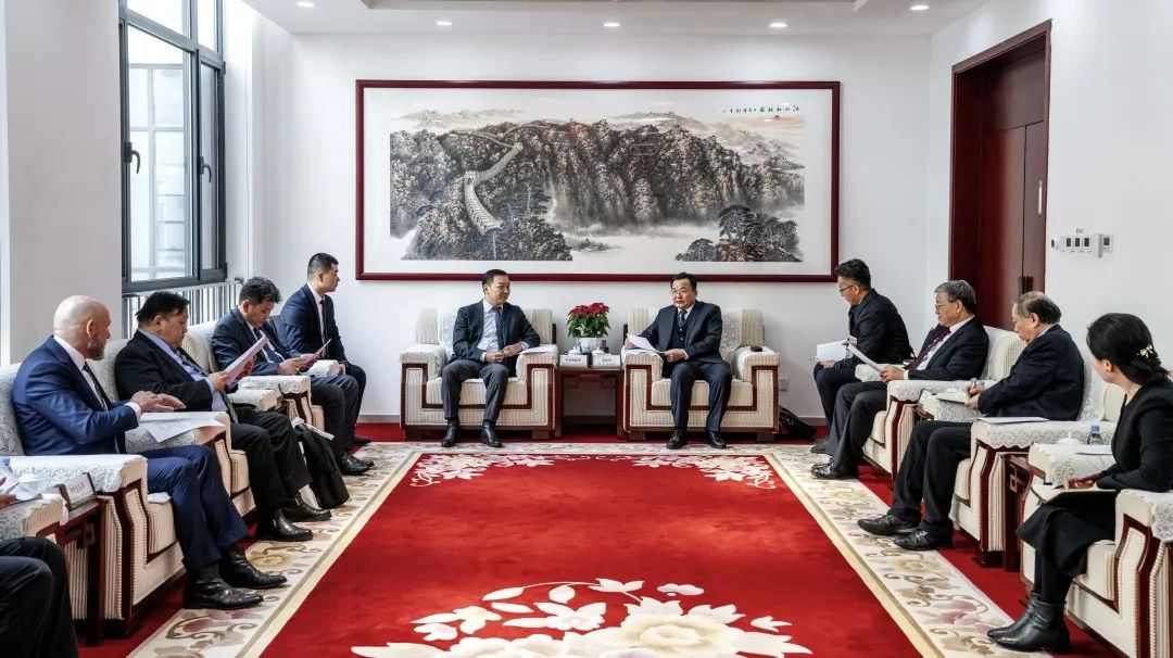 内蒙古电力集团与蒙古国能源部座谈交流