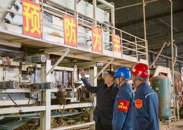 广西西林供电公司“党建引领+优质服务”跑出电力“加速度”