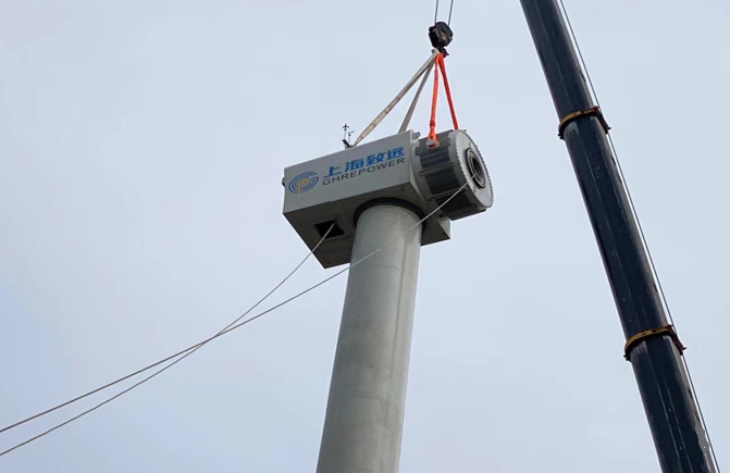 吉林油田400kW分布式风电项目顺利完成吊装