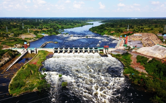 中国电建设计承建的乌干达最大水电站首台机组