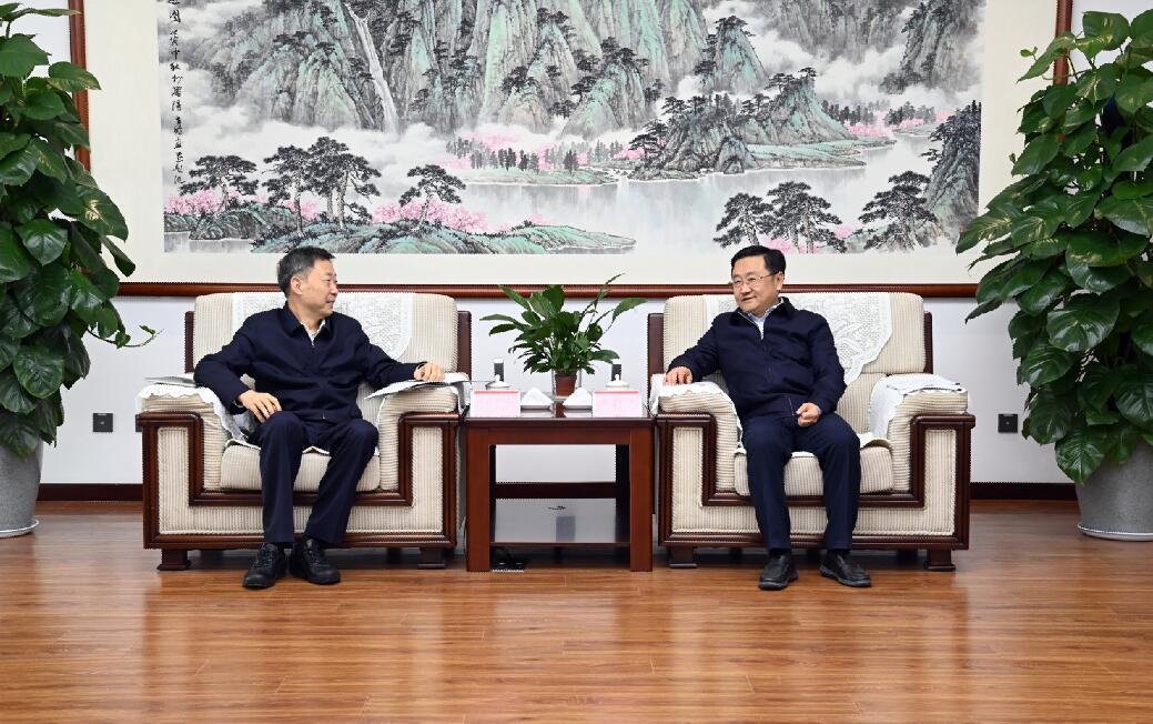 中国能建监事会主席和建生与沈阳市委书记王新伟会谈