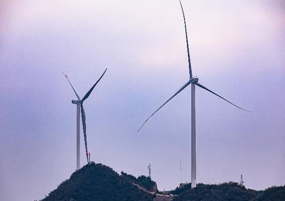 山西平定100兆瓦风电项目全容量并网发电