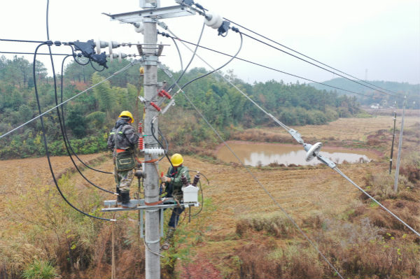 国网广昌县供电公司线路综合整治 为冬季安稳用电提供保障